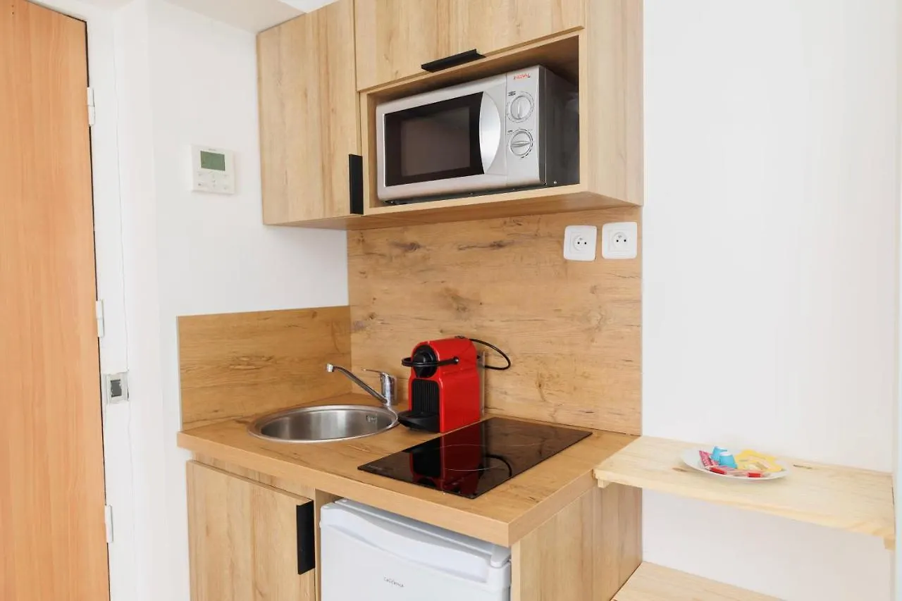 Confortable Apartment Next To Montmartre Opera Gare Saint Lazare Paris