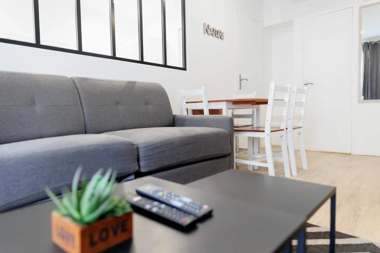 Confortable Apartment Next To Montmartre Opera Gare Saint Lazare Paris